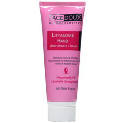 1525144799201872112 کرم مناسب برای چروک های سطحی پوست دست